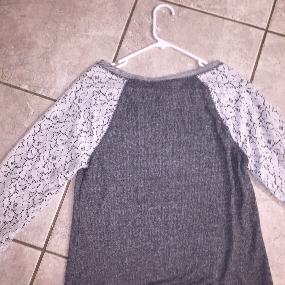 Brand New Philosophy Lacey Top - Picture 7 of 7